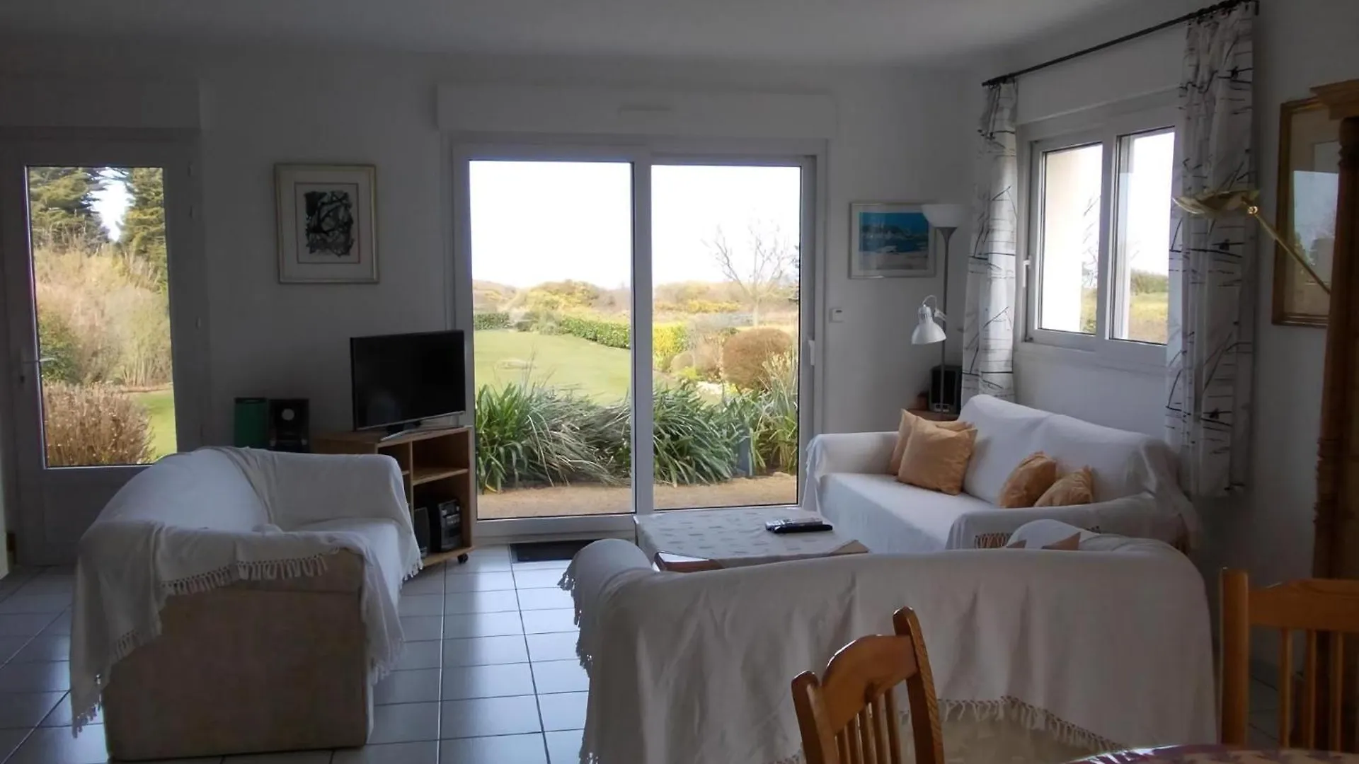 Nyaraló Komforthaus Mit Traumgarten Und Meerblick Plouha